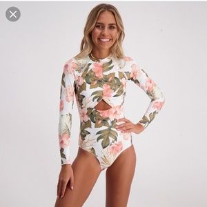 🎉Host Pick 🎉Rip Curl Hanalei Bay Surfsuit